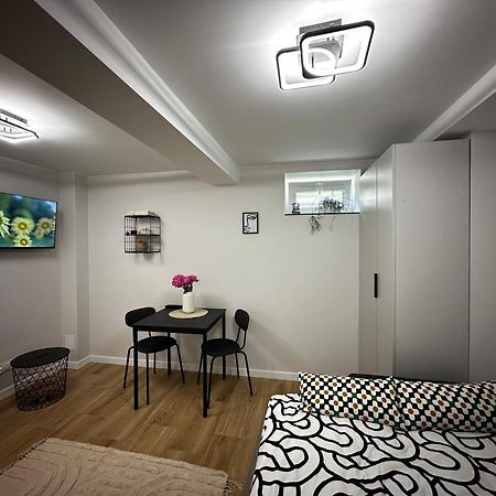 Skwerowa Nest Apartment Krakow Bagian luar foto